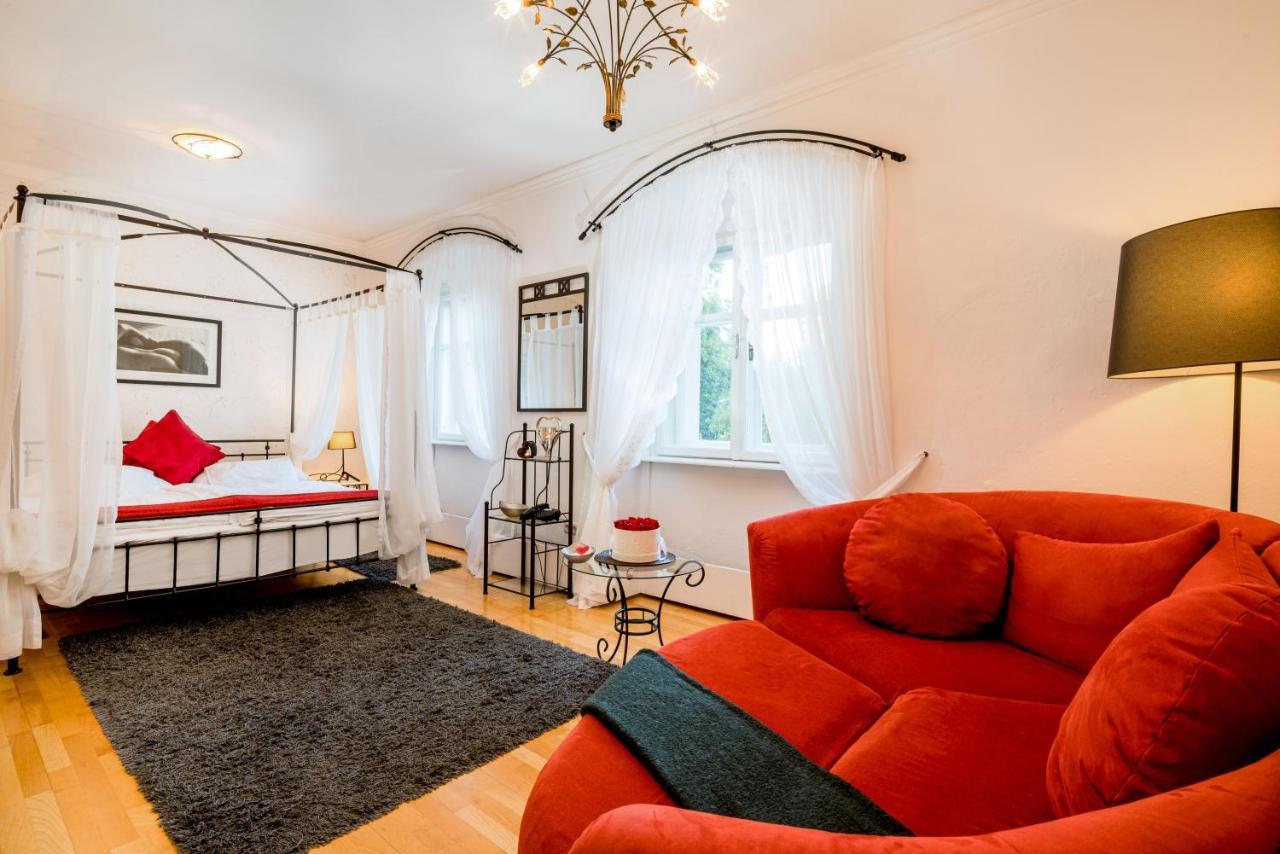 Schlosshotel Rosenau Superior Schloss Rosenau Экстерьер фото