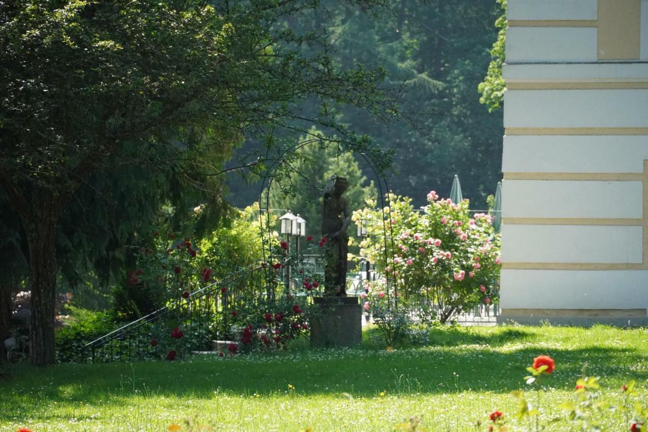 Schlosshotel Rosenau Superior Schloss Rosenau Экстерьер фото